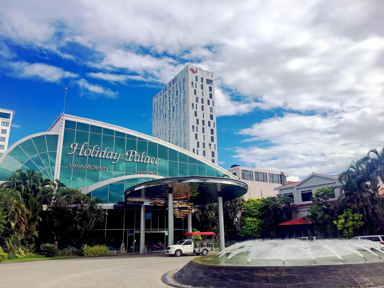 Holiday Palace Ou Chrov Екстер'єр фото
